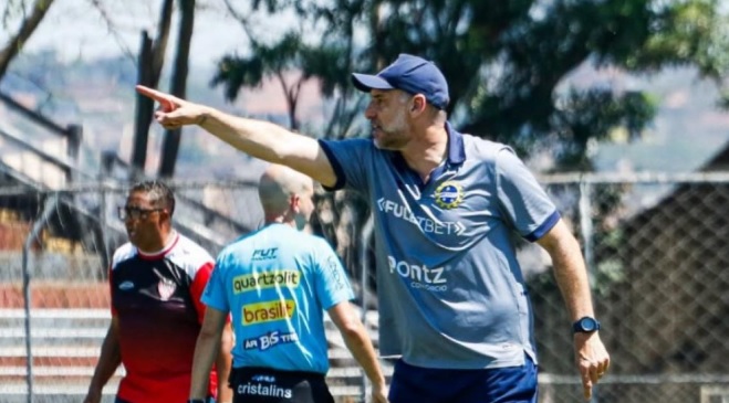 São José tem o técnico já sondando jogadores 2